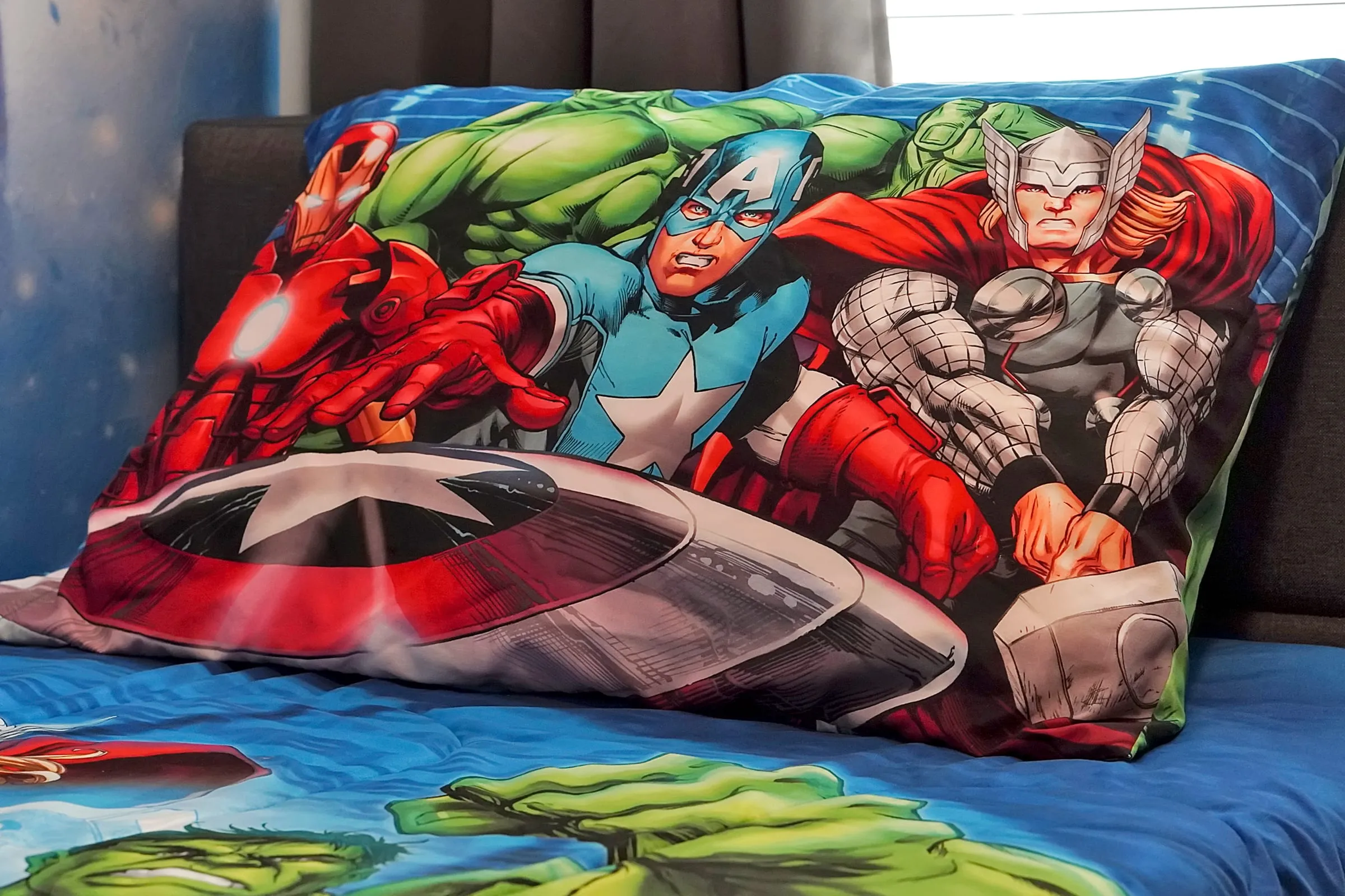 Pillow and bedding detail